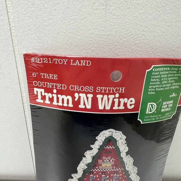 Designs for the Needle Counted Cross Stitch Kit Toy Land Trim N Wire Christmas - Picture 2 of 7